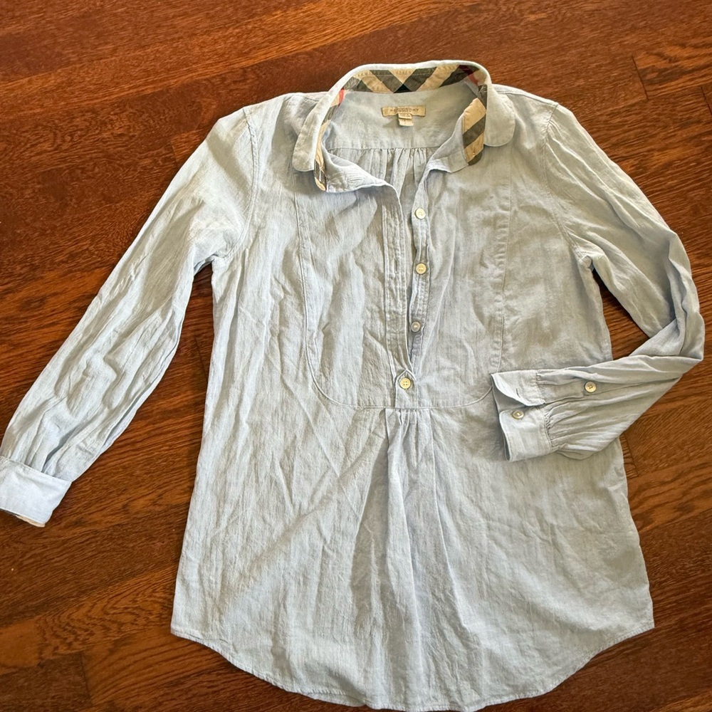 Burberry Brit sz small woman’s long sleeve top